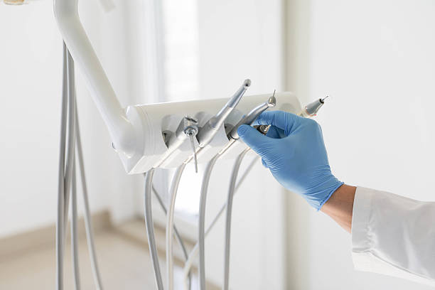 24/7 Emergency Dental experts in Highlands, TX